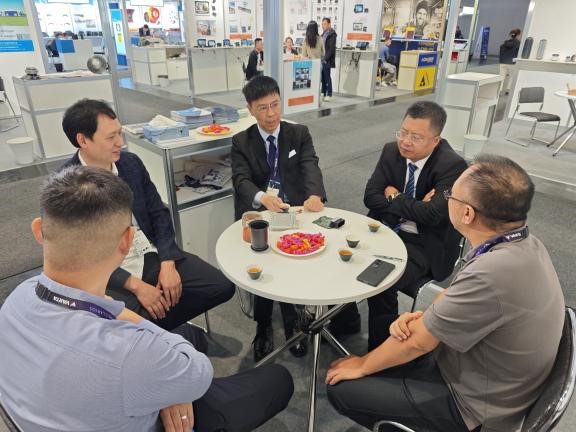 1727404095905497.jpg 1727404076334745.jpg